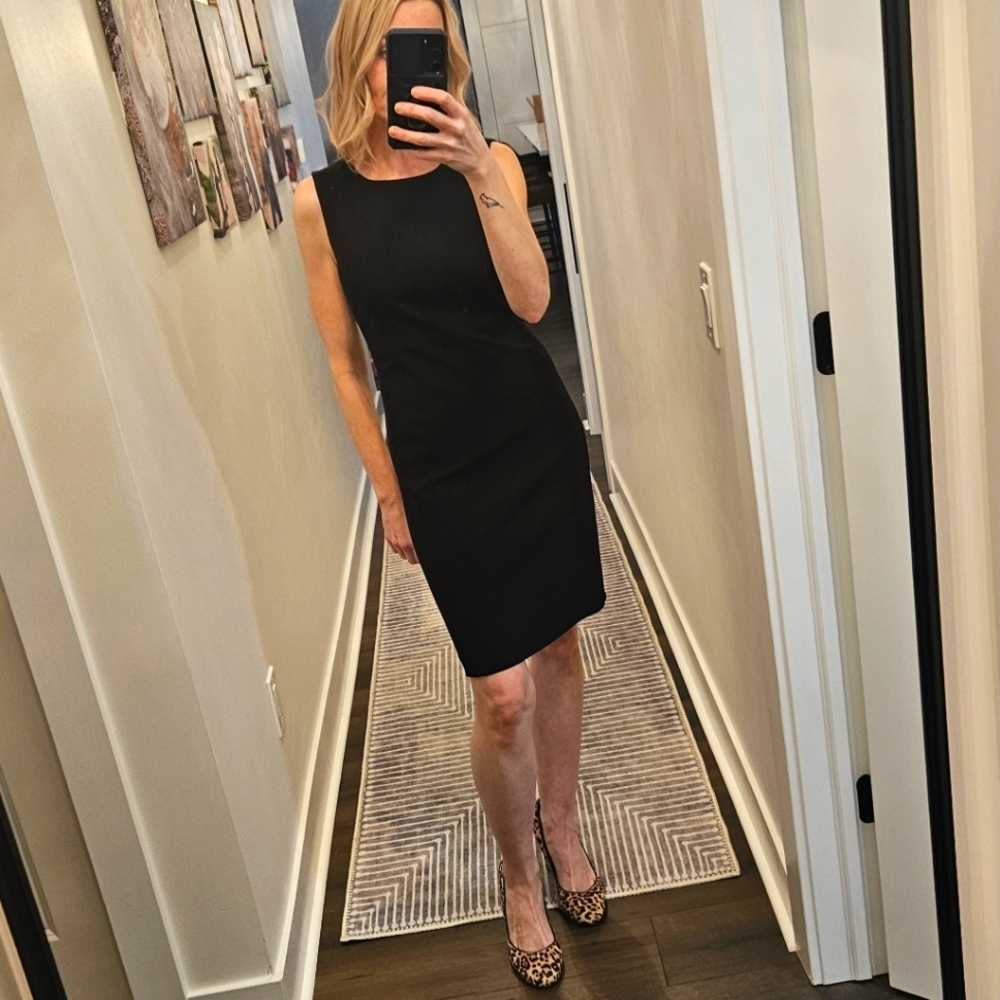 T Tahari Black Sleeveless Zip Sheath Dress- Size 2